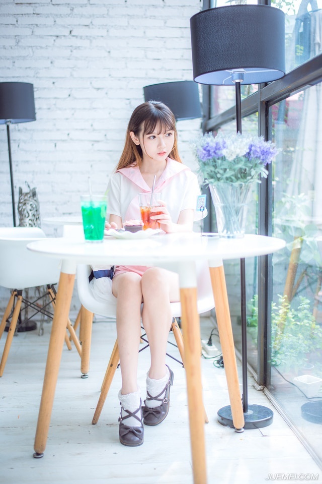 真挚的友谊，不会因时间的阻隔而冲淡。昔日的承诺，也不会因漫长的岁月而改变